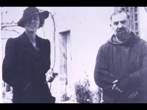 La foto che Padre Pio fece con Maria Josè di Piemonte per obbedienza